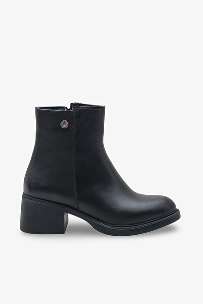 İNNABUTİKK حذاء نسائي يومي من Vion باللون الأسود