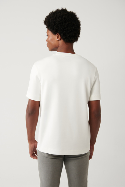 Avva Tricou alb pentru bărbați, cu hologramă, cu decolteu rotund, cu potrivire normală A41Y1335