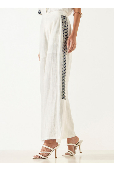 2Xtremz Embroidered Wide Leg Pants