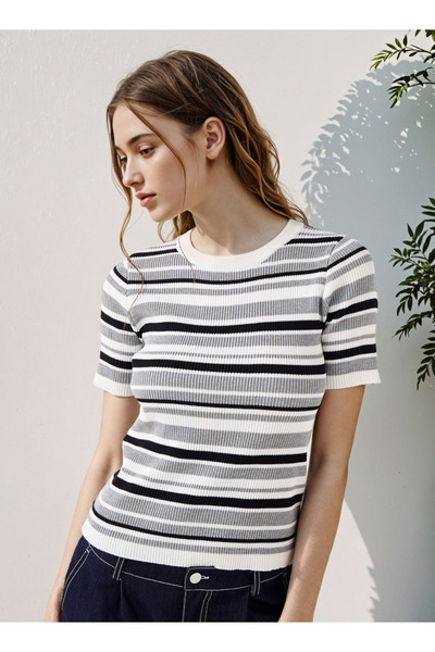 2Xtremz Striped Crew Neck T-shirt