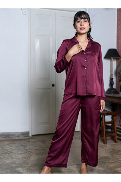 Aadaraya طقم بيجامة قميص وبنطلون