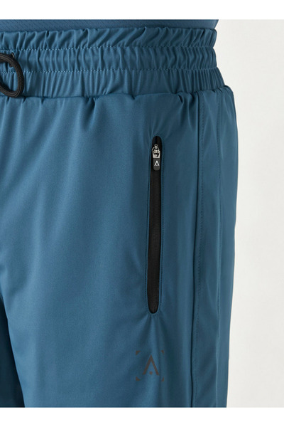 Adot Hybrid Shorts with Drawstring Closure and Pockets