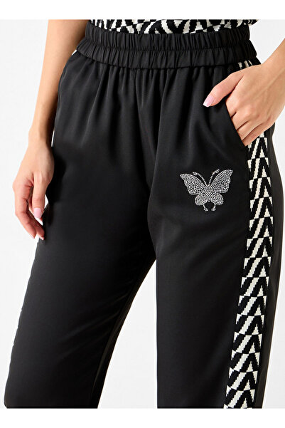 2Xtremz Butterfly Embellished Mid-rise Joggers With Pockets