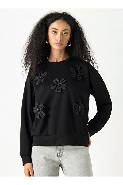 2Xtremz Flower Applique Oversized Sweatshirt with Long Sleeves