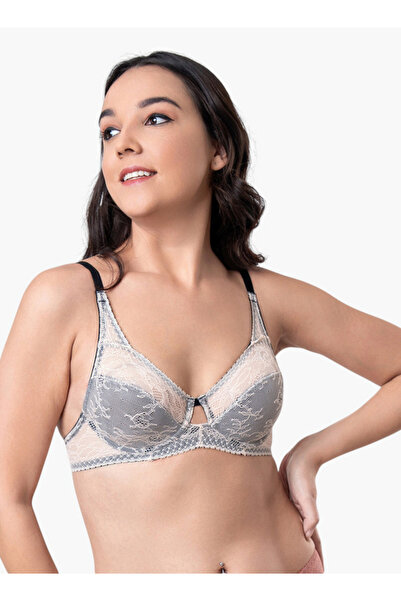 Aadaraya حمالة صدر بتفاصيل من الدانتيل مع إغلاق بخطاف وعين