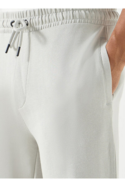 FAV Slim Fit Joggers with Drawstring Closure