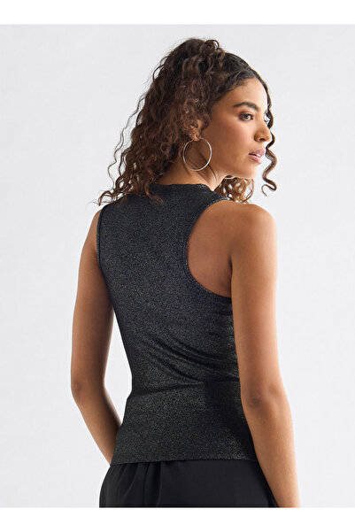 FAV Ribbed Sleeveless Top with Crew Neck