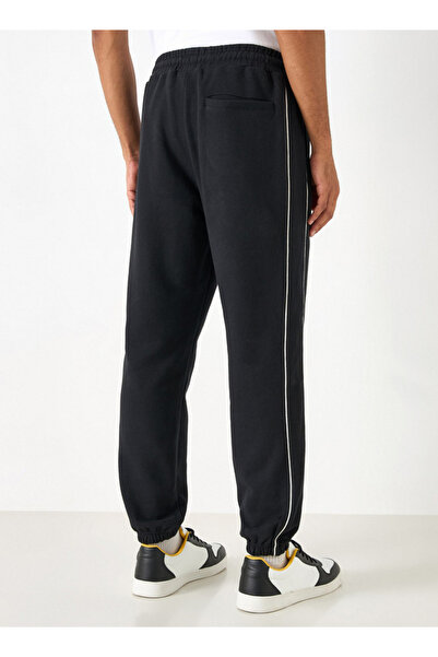 Kappa Solid Joggers with Drawstring Closure and Pockets