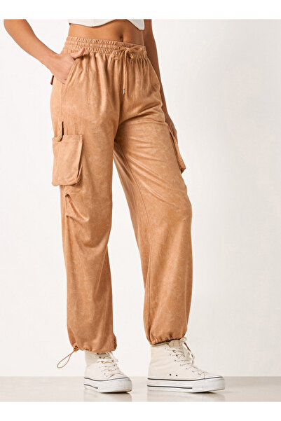 FAV بنطلون متوسط الارتفاع مع رباط للإغلاق وجيوب