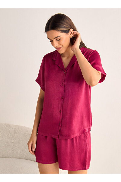 FAV Velvet Satin Textured Shorts Set