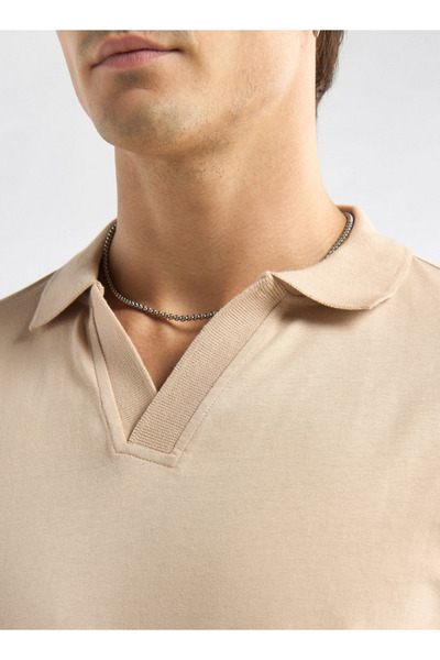 FAV Solid Polo T-shirt with Short Sleeves