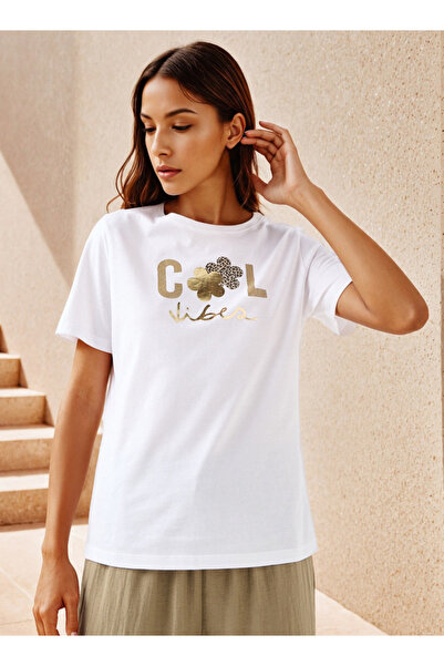 FAV تي شيرت بطبعة جرافيكية ورقبة دائرية