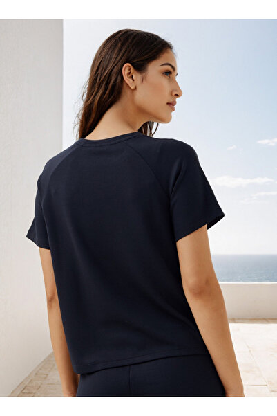 FAV Crew Neck T-shirt with Short Sleeves