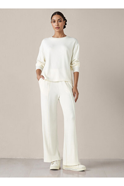 FAV Regular Fit Ribbed Round Neck Sweater