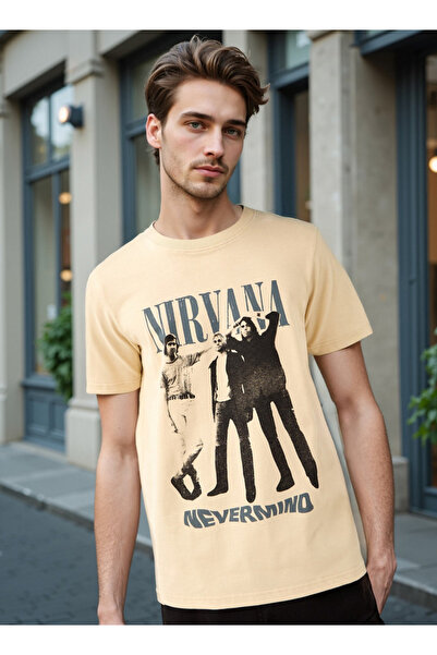 FAV تي شيرت نيرفانا مطبوع برقبة دائرية