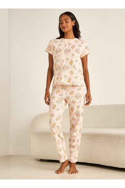 FAV طقم بيجامة تي شيرت وبنطلون