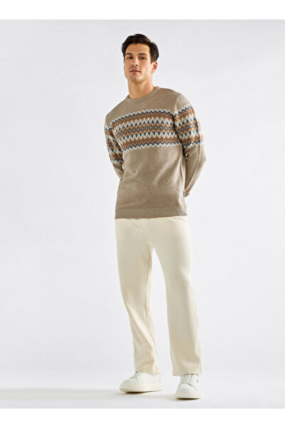 FAV Textured Crew Neck Sweater with Long Sleeves