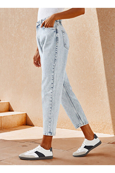 DNM بنطلون جينز بخصر مرتفع وجيوب بقصة Mom Fit