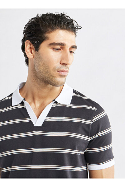 FAV Striped Polo T-shirt with Short Sleeves