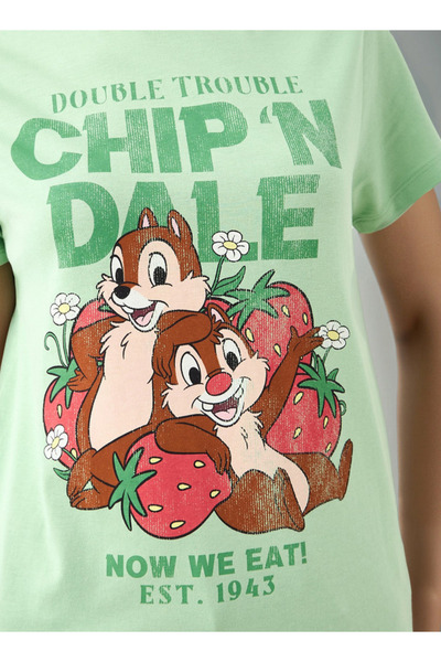 SP Characters تي شيرت بطبعة تشيب آند ديل ورقبة دائرية