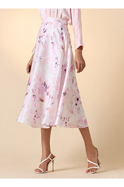 Iconic تنورة ميدي بطبعة زهور مع إغلاق بسحاب