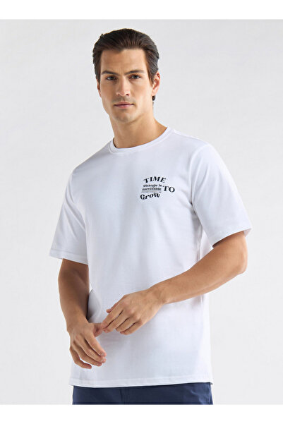 FAV Graphic Print T-shirt with Crew Neck and Short Sleeves