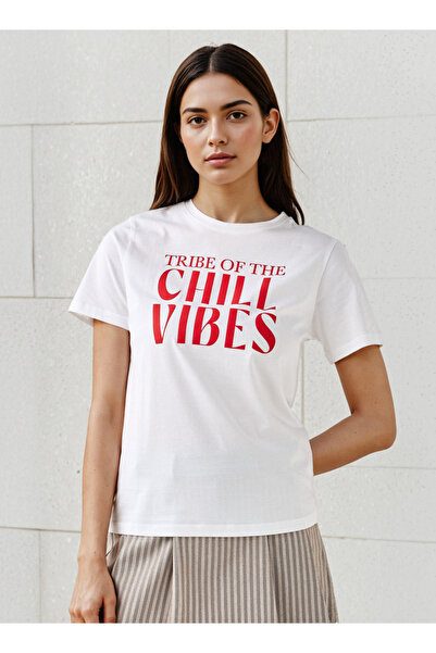 FAV تي شيرت بطبعة شعار مع رقبة دائرية