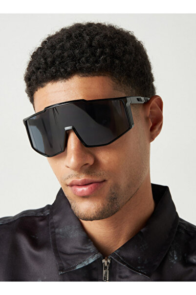 FAV Full Rim Tinted Sunglasses with Nose Pads