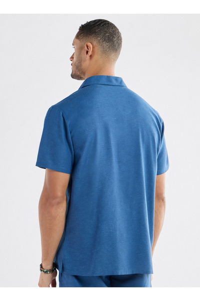 FAV Regular Fit Shirt with Camp Collar and Short Sleeves