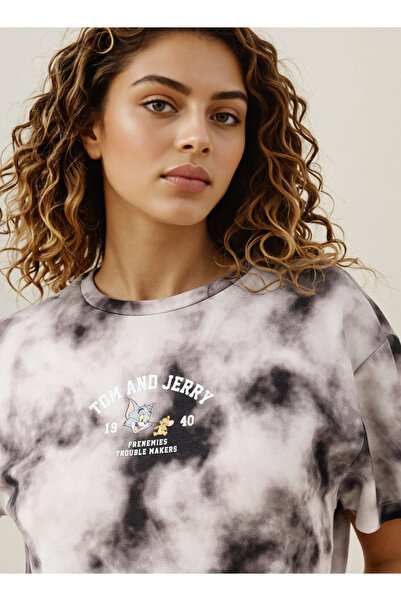 SP Characters Chr L Relaxed Fit Tee With Chest Emroidery