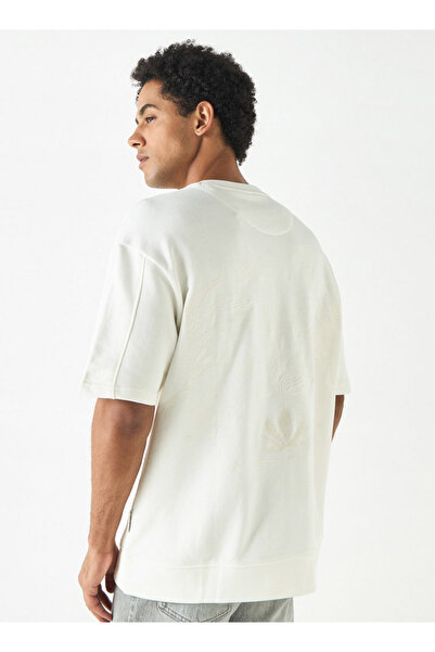 Lee Cooper Embroidered Crew Neck T-shirt With Short Sleeves