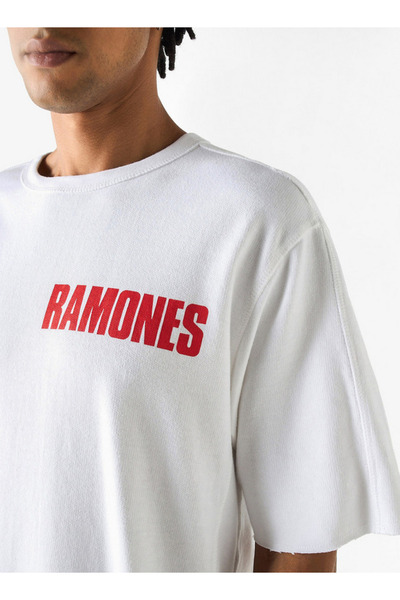 SP Characters Ramones Print T-shirt with Crew Neck and Short Sleeves