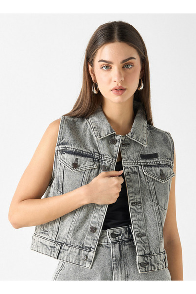 Lee Cooper Solid Sleeveless Jacket With Pockets