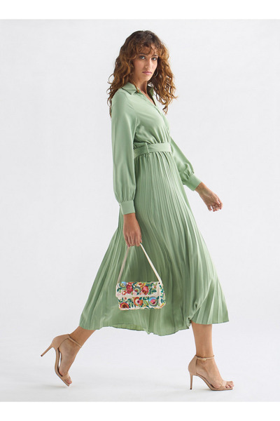 FAV Pleated Shirt Dress With Belt And Long Sleeves