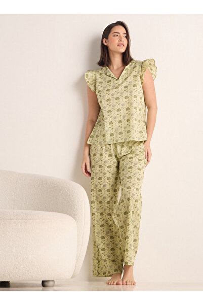 FAV طقم بيجامة وقميص بأكمام مكشكشة مطبوعة