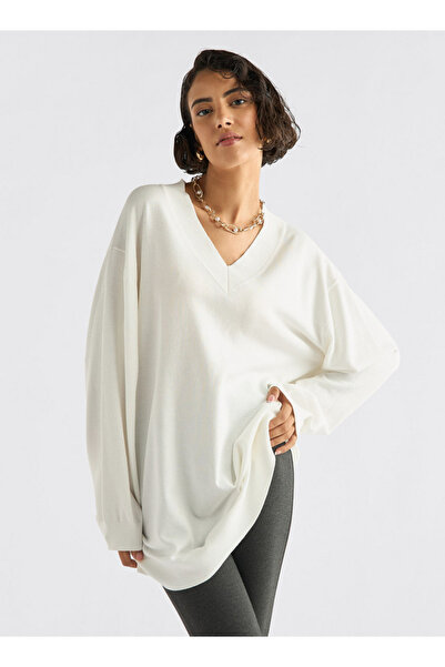 FAV V-neck Sweater With Long Sleeves