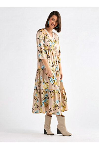 FAV Floral Print Midi Dress with Lace Detail and 3/4 Sleeves