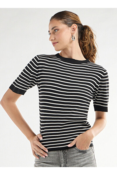 FAV Striped High Neck T-shirt With Short Sleeves