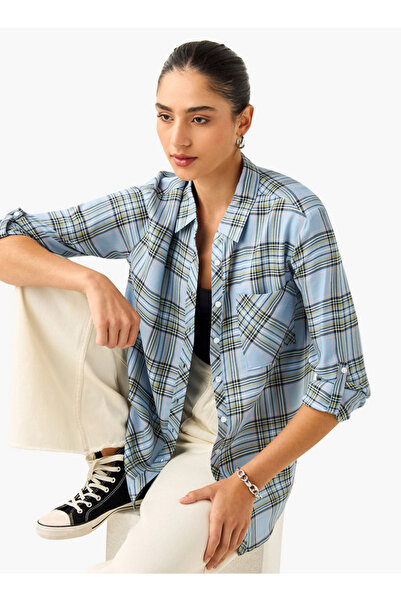 Lee Cooper قميص منقوش بياقة دائرية وأكمام طويلة بقصّة عادية