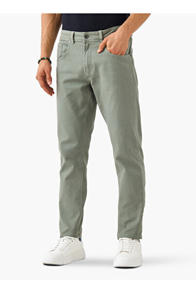 FAV Slim Fit Mid-Rise Jeans with Button Closure