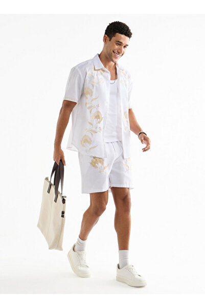 FAV Regular Fit Embroidered Shirt With Collar And Short Sleeves