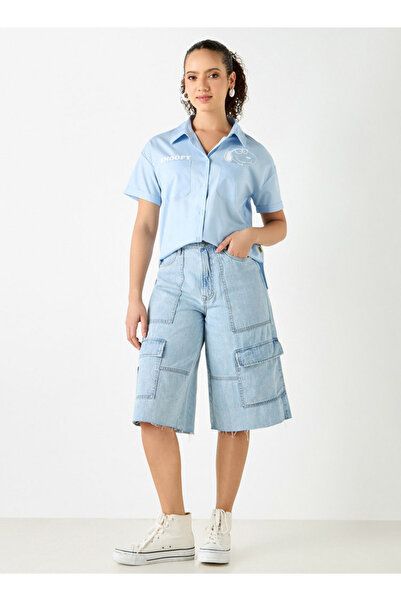 SP Characters CROP SHIRT WITH DIP BACK HEM AND SIDE SLIT