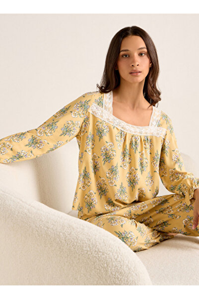 FAV Floral Print Long Sleeves Top and Pyjama Set