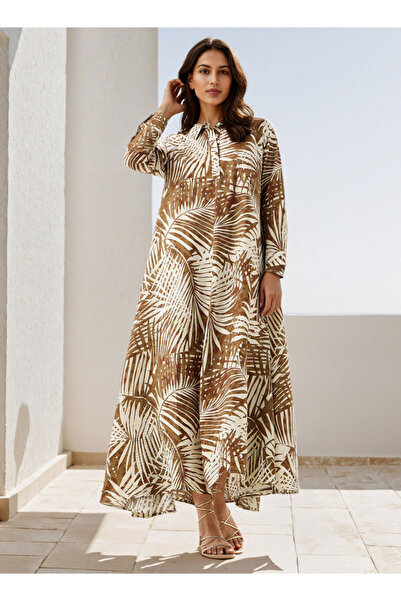 Iconic فستان ماكسي مطبوع بتصميم شبه منحرف مع ياقة