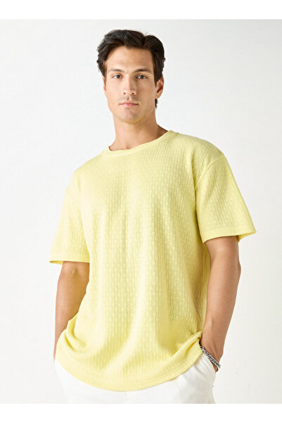 Iconic تي شيرت مزخرف برقبة دائرية وأكمام قصيرة