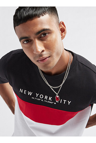 FAV Colourblock T-shirt with Crew Neck and Short Sleeves