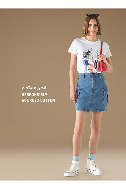 FAV Graphic Print Crew Neck T-shirt with Short Sleeves