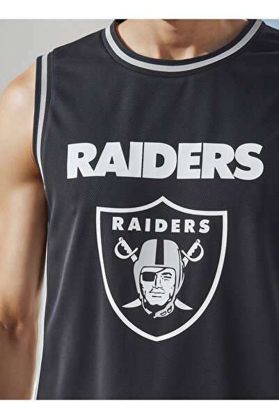 SP Characters سترة NFL بدون أكمام مع رقبة دائرية