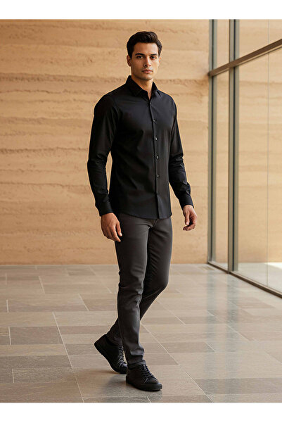 FAV Plain Shirt with Long Sleeves and Spread Collar