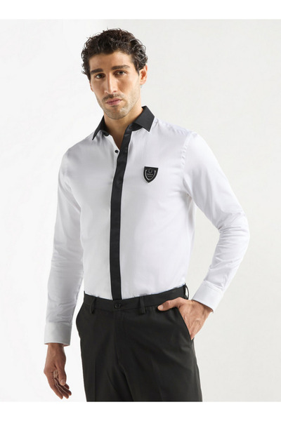 Emperor قميص طيار بياقة متباينة مع فتحة مخفية